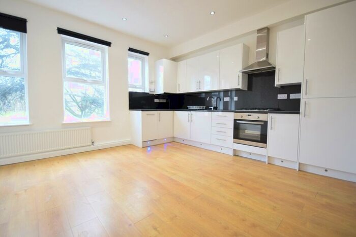 2 Bedroom Flat To Rent In Sydenham Road, Sydenham, SE26