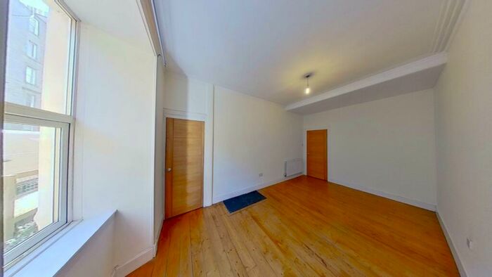 2 Bedroom Flat To Rent In Dalgety Avenue, Meadowbank, Edinburgh, EH7