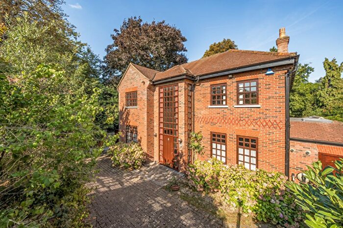 5 Bedroom Detached House To Rent In Foxes Dale, London, SE3