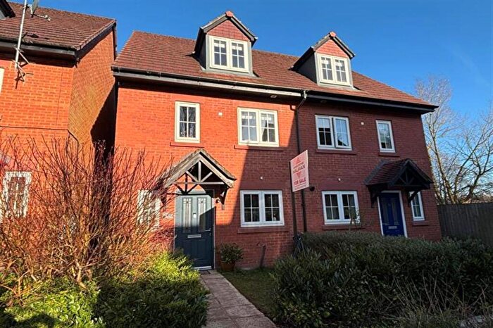 4 Bedroom Semi Detached House For Sale In West Park Drive, Macclesfield, SK10