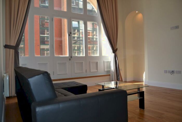 1 Bedroom Flat To Rent In High Street, Newport, Gwent, NP20