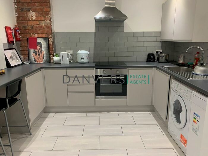 5 Bedroom Flat To Rent In The Bloomsbury, LE3