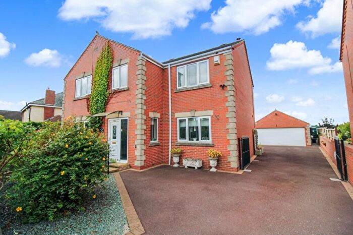4 Bedroom Detached House For Sale In Middlecliff Lane, Little Houghton, Barnsley, S72