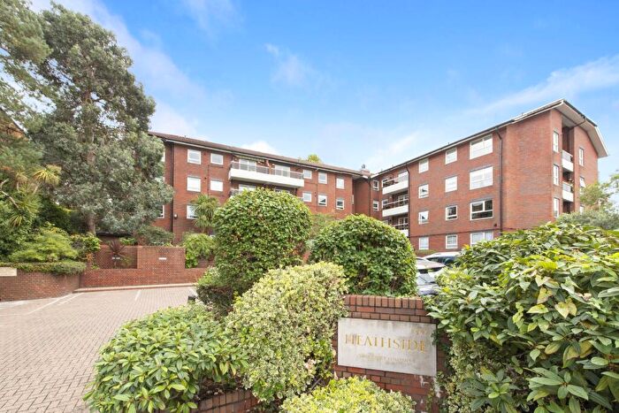 2 Bedroom Apartment For Sale In Finchley Road, London, NW11
