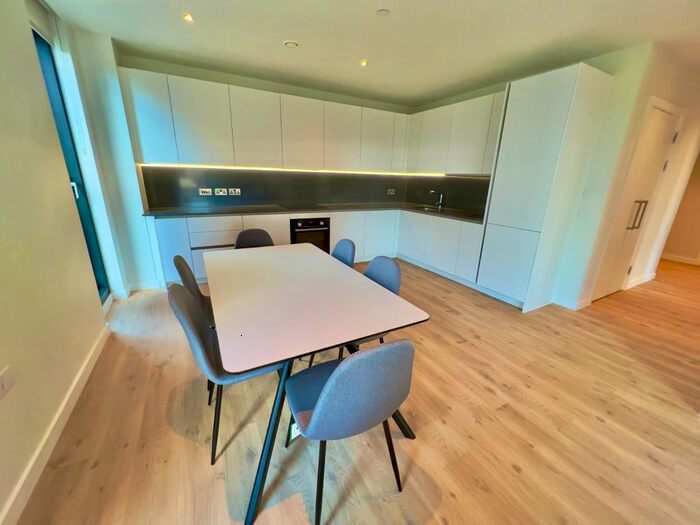 3 Bedroom Flat To Rent In The Stile, Aspin Lane, Manchester, M4