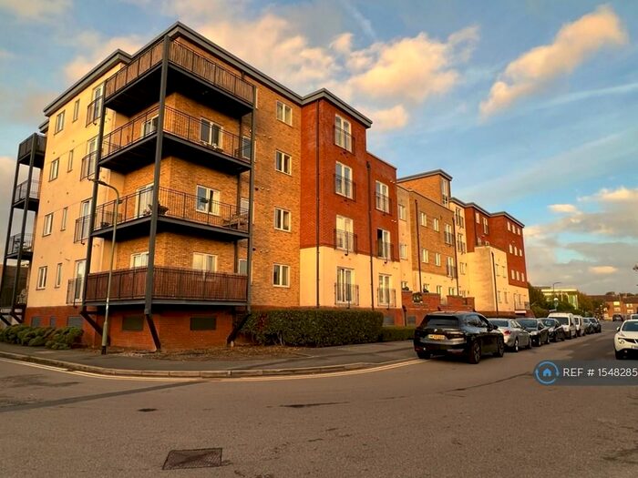 1 Bedroom Flat To Rent In Paveley Court, London, NW7
