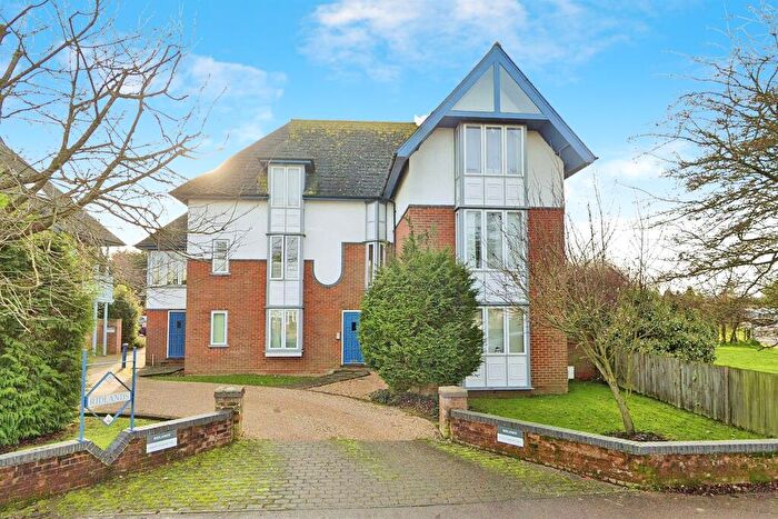 1 Bedroom Flat For Sale In South Canterbury Road, Canterbury, CT1