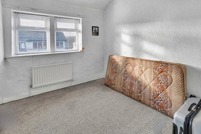 3 Bedroom Terraced House For Sale In Dale Street, Milnrow, OL16