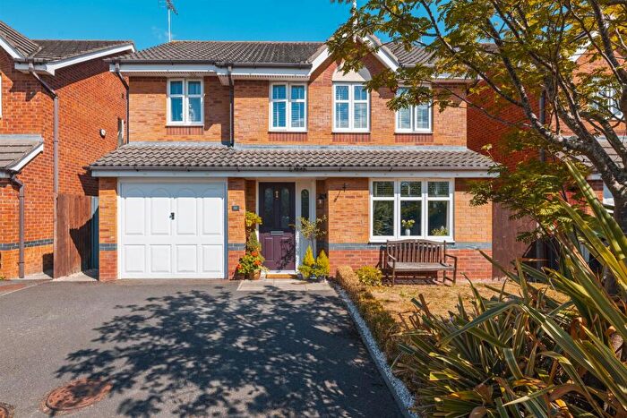 4 Bedroom Detached House For Sale In Reins Croft, Neston, Cheshire, CH64