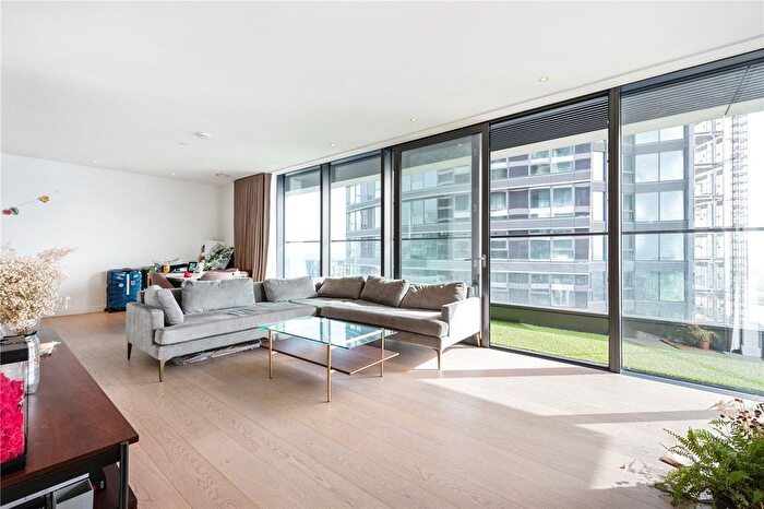 2 Bedroom Flat To Rent In Wards Place, London, E14