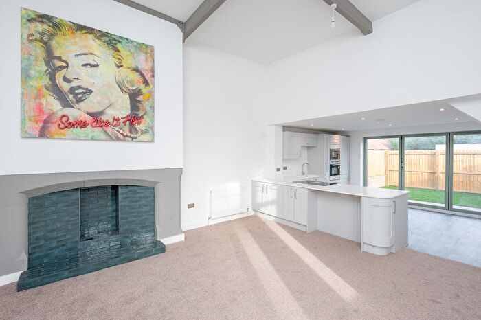3 Bedroom End Of Terrace House For Sale In Main Street, Escrick, York, YO19