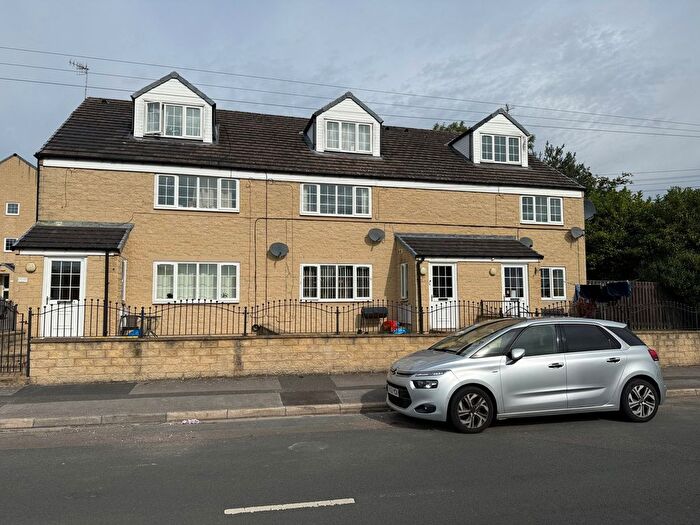 2 Bedroom Maisonette To Rent In Millhouses Street, Hoyland, S74