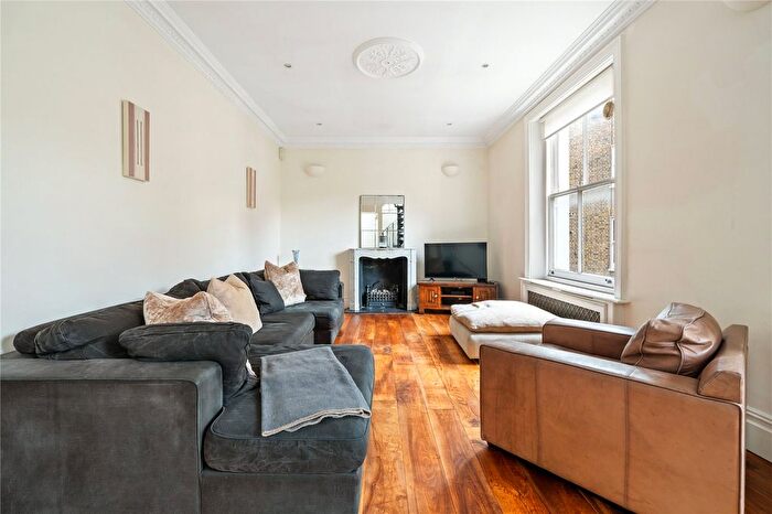 3 Bedroom Flat To Rent In Linden Gardens, Notting Hill Gate, W2