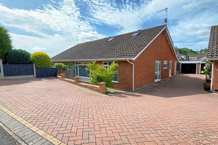 2 Bedroom Bungalow For Sale In Northwood Lane, Bewdley, DY12