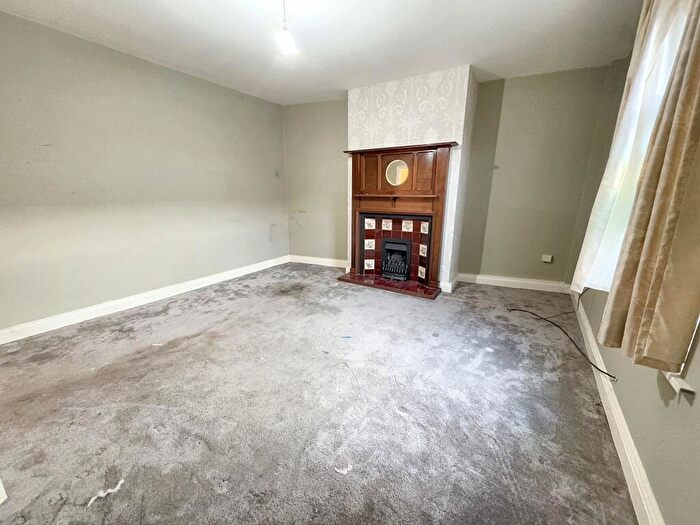 3 Bedroom Terraced House For Sale In Sunderland Road, Gilesgate, Durham, Durham, DH1