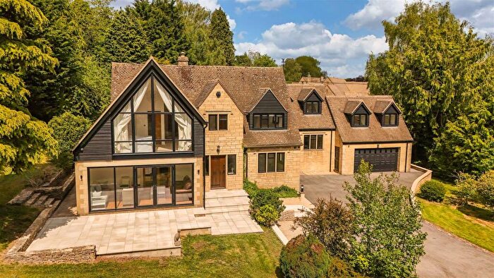6 Bedroom Detached House For Sale In The Highlands, Painswick, Stroud, GL6