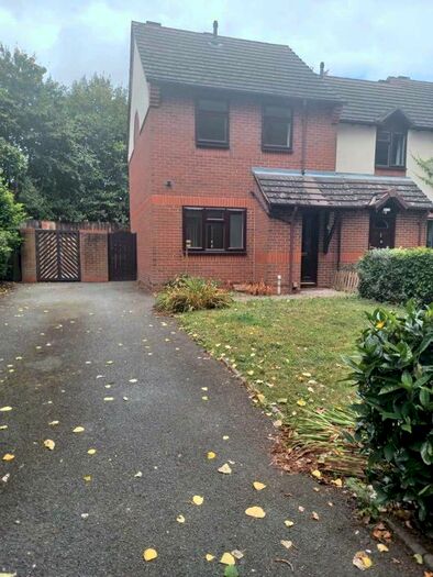 2 Bedroom End Of Terrace House To Rent In Mccormick Drive, Telford, TF1
