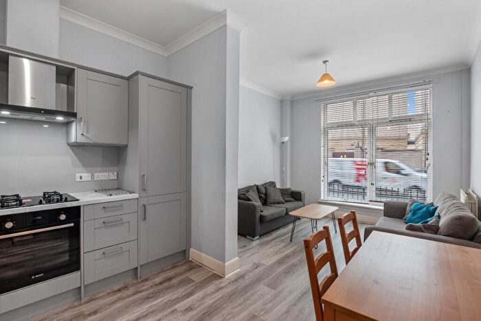 4 Bedroom Flat To Rent In East Fountainbridge, Central, Edinburgh, EH3