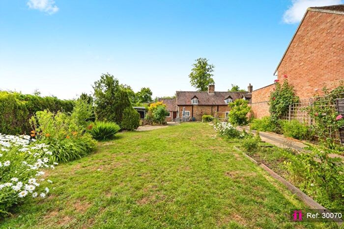 3 Bedroom Cottage For Sale In Bicester Road, Oakley, HP18