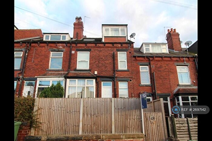 2 Bedroom Terraced House To Rent In Woodside Place, Leeds, LS4