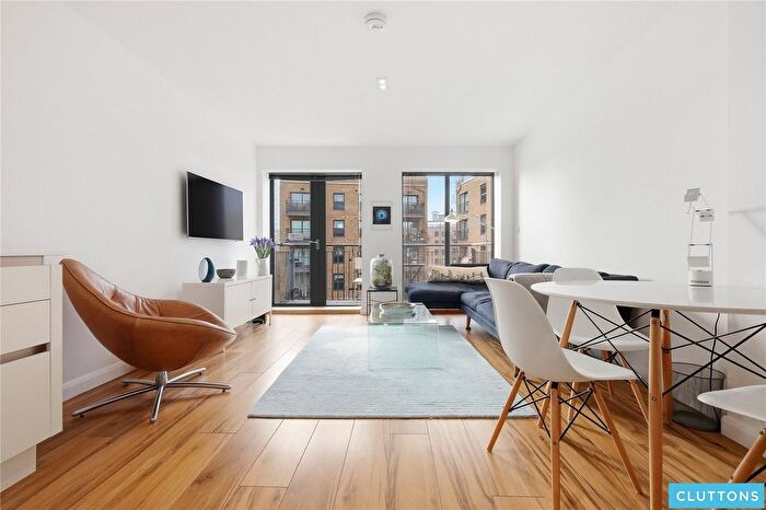 1 Bedroom Flat For Sale In George Row, London, SE16