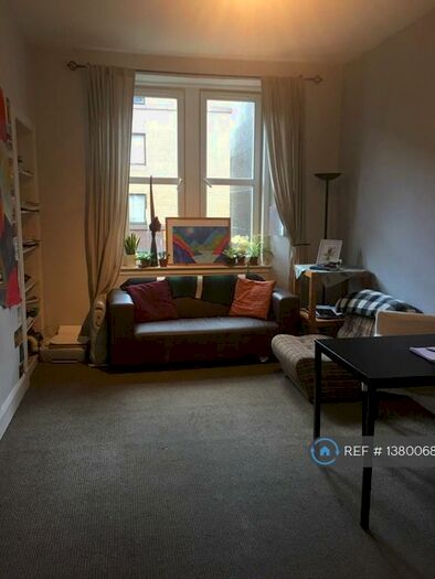 1 Bedroom Flat To Rent In Downfield Place, Edinburgh, EH11