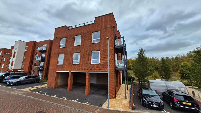 2 Bedroom Flat For Sale In Lett Lane, Ebbsfleet Valley, Swanscombe, DA10