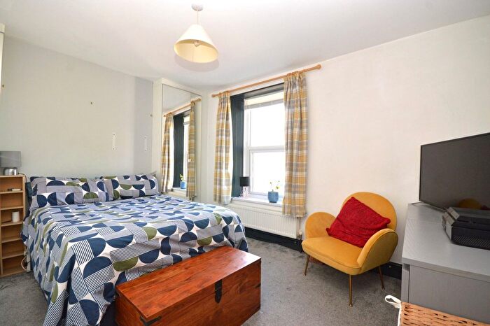 2 Bedroom End Of Terrace House For Sale In Coombe Park Lane, Plymouth, Devon, PL5