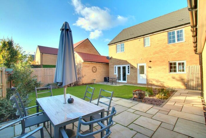 4 Bedroom Detached House For Sale In Peacock Chase, Sutton, CB6