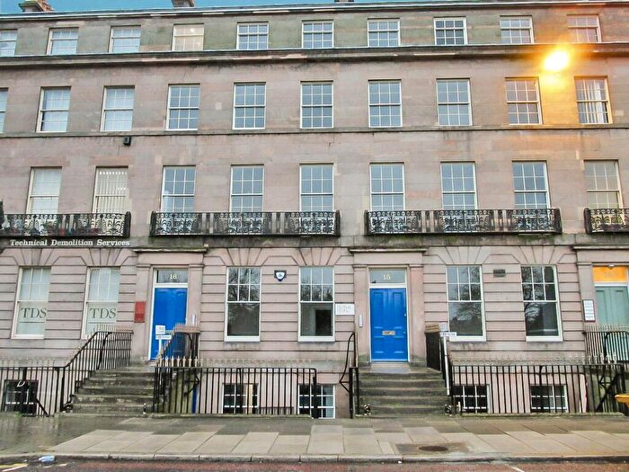 2 Bedroom Flat To Rent In Hamilton Square, Birkenhead, CH41