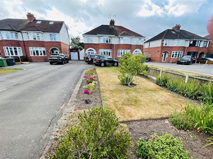 3 Bedroom Semi Detached House For Sale In The Long Shoot, Nuneaton, CV11