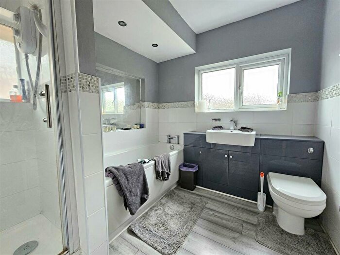 4 Bedroom Detached House For Sale In Sydney Close, Mickleover, Derby, DE3