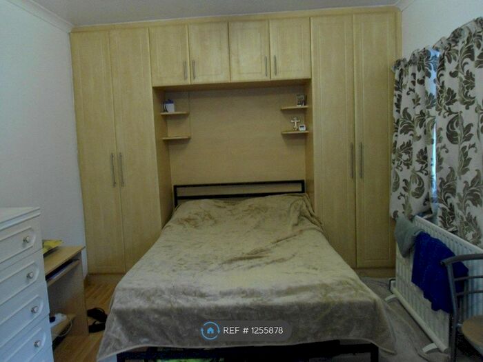 Studio To Rent In Kingsley Road, Hounslow TW3