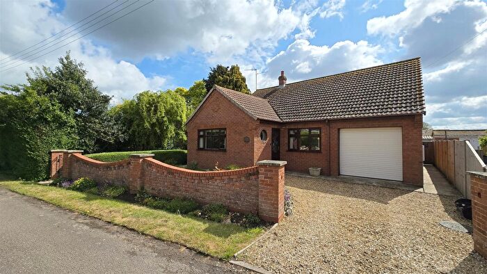 2 Bedroom Detached Bungalow For Sale In Mill Lane, Sutton Bridge, PE12