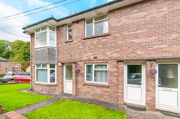 2 Bedroom Flat To Rent In Tawelfan, Cwmgiedd, Ystradgynlais, Swansea, SA9