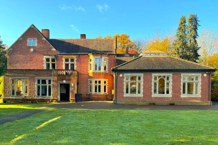 1 Bedroom Flat To Rent In Church Lane, Wokingham, RG40