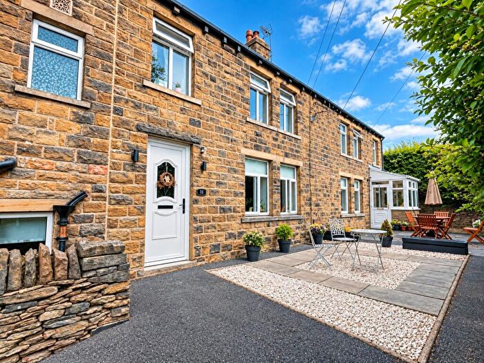 3 Bedroom Barn Conversion For Sale In Cumberworth Road, Skelmanthorpe, Huddersfield, HD8