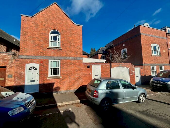 2 Bedroom Mews To Rent In Trinity Street, Leamington Spa, CV32