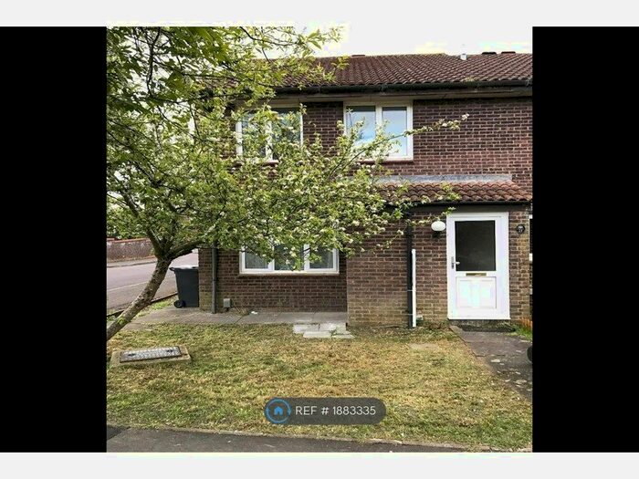 1 Bedroom Maisonette To Rent In Chandos Close, Grange Park, Swindon, SN5