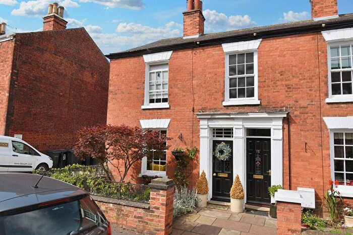 2 Bedroom End Of Terrace House For Sale In George Street, Louth, LN11