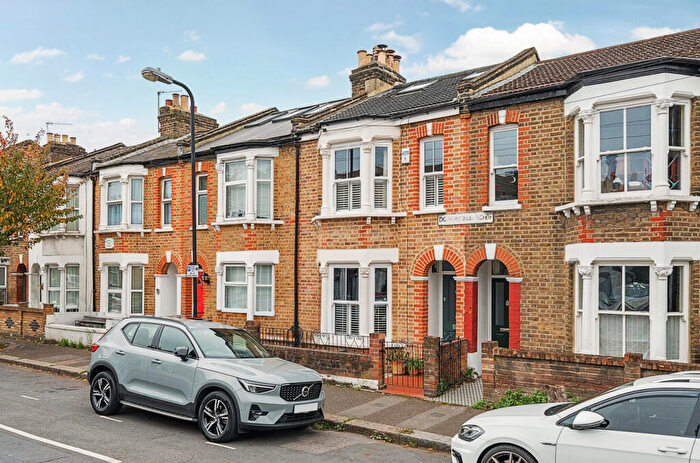3 Bedroom Terraced House For Sale In Downsfield Road, London, E17