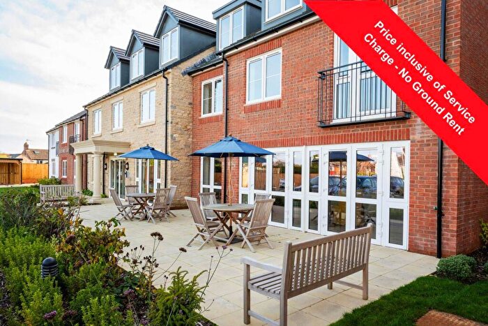 1 Bedroom Retirement Property To Rent In Ellesmere Lodge, Brackley, Northamptonshire, NN13