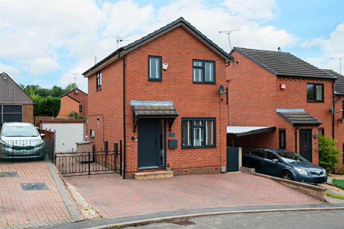 2 Bedroom Detached House For Sale In Dalvey Way, New Whittington, Chesterfield, S43