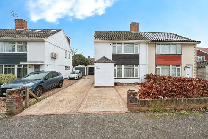 3 Bedroom Semi Detached House For Sale In Muncaster Road, Ashford, TW15