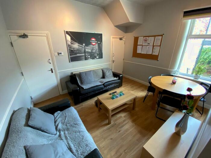 5 Bedroom Terraced House To Rent In St Marks Road, Preston, Lancashire, PR1