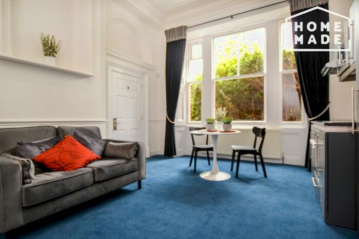 Studio To Rent In Clare Hall Manor, Hertfordshire, EN6