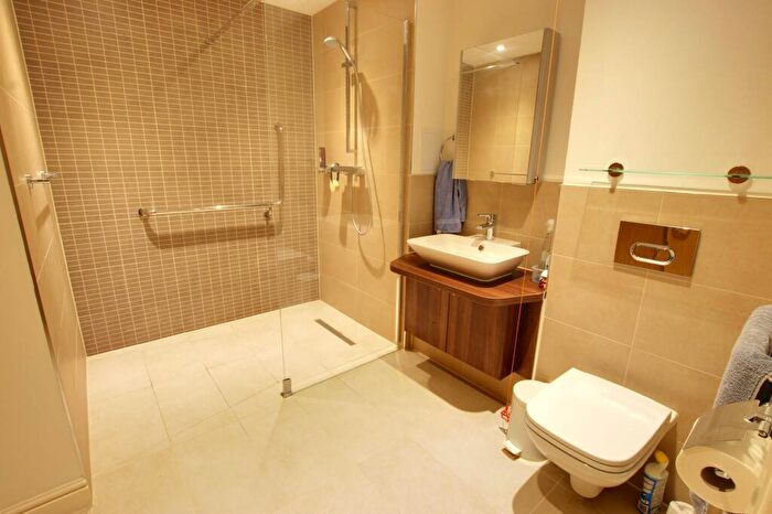 1 Bedroom Retirement Property For Sale In Kleinwort Close, Hurst Place, RH16