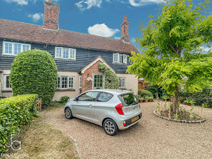 3 Bedroom Semi-Detached House For Sale In D'arcy Road, Tiptree, Colchester, CO5