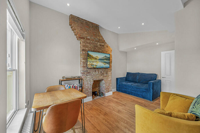 1 Bedroom Flat For Sale In Landcroft Road, London, SE22