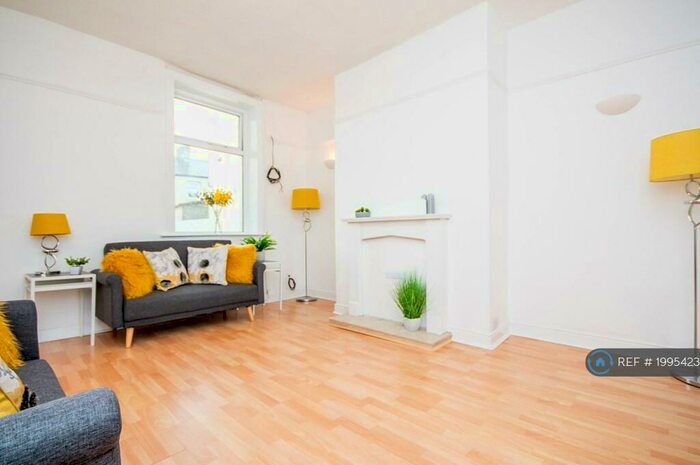 3 Bedroom Terraced House To Rent In Hermitage Street, Rishton, Blackburn, BB1